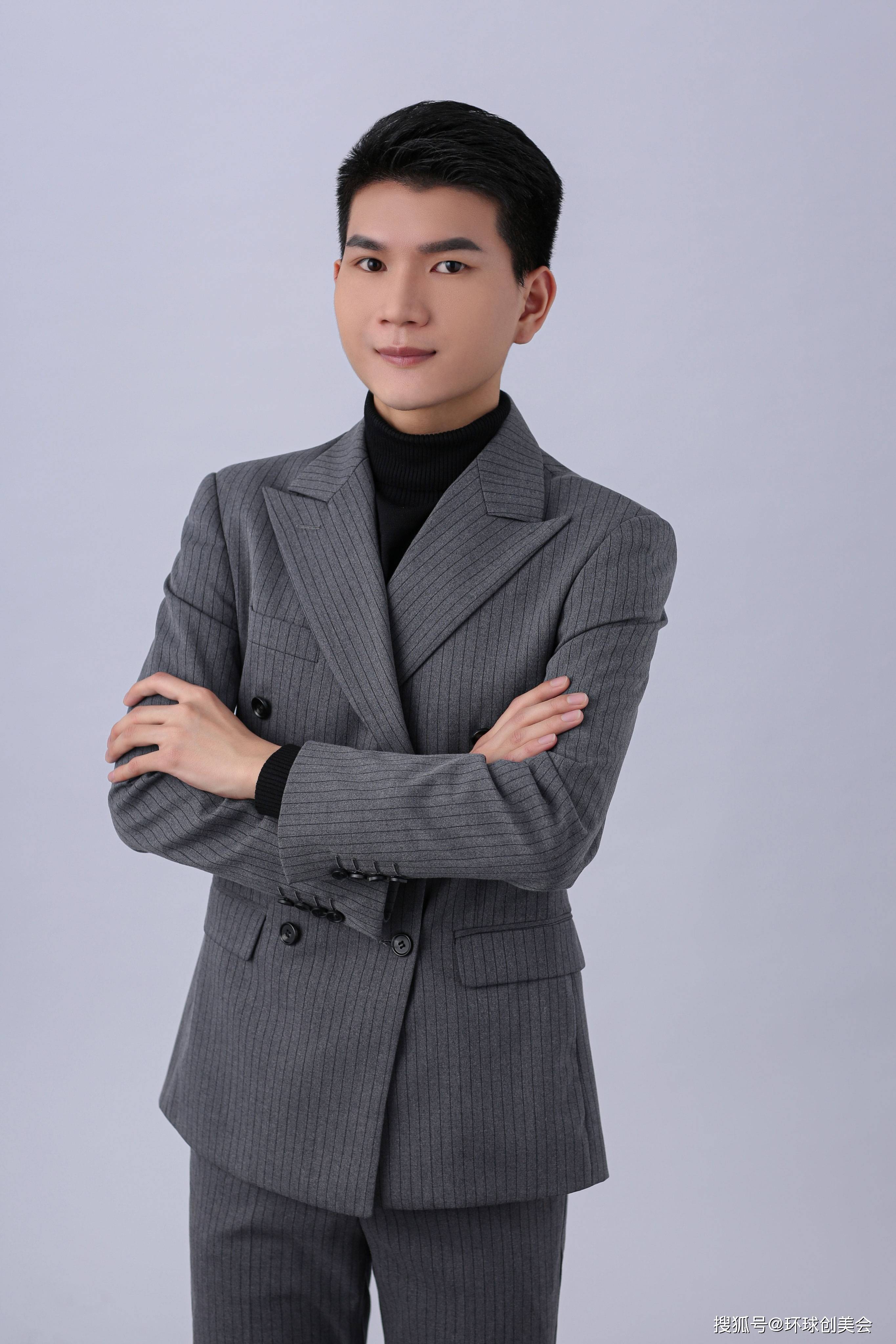 叶素华 灯光与音效负责人